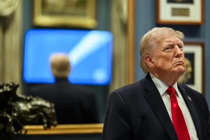 Trump Ancam Gebuk China dengan Tarif 50% Jika Kirim Senjata ke Iran