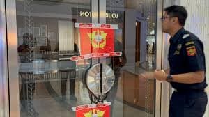 Bea Cukai Segel Toko Perhiasan Mewah Bening Luxury di Pluit