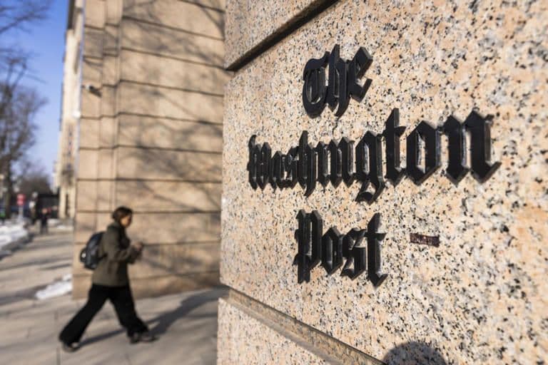 CEO Washington Post Mundur Usai PHK Ratusan Jurnalis