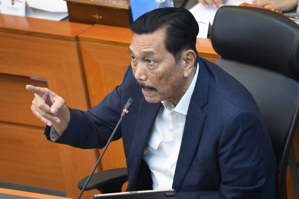 Luhut Beber Serentetan Bahaya Jika Perang AS-Israel dan Iran Berlanjut